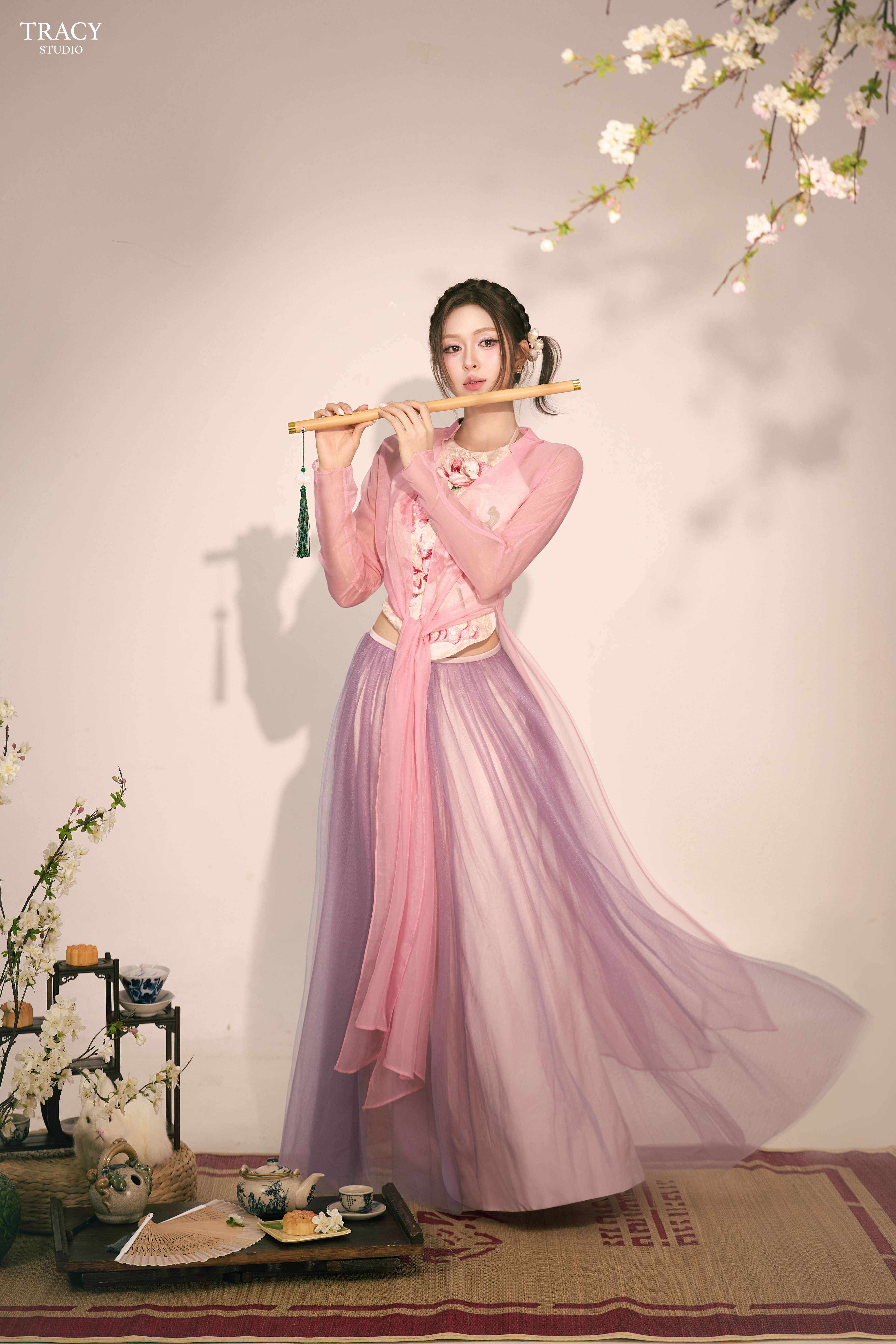 frontend/img/gallery/anh-tet-yem-ao-dai/tracy-studio-chup-concept-yem-trung-thu-chu-oanh-gio (4).jpg